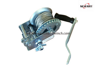 Cina Baja Standar CE A3 Winch Manual Portabel Untuk Trailer Boat Kapasitas 272kg pemasok